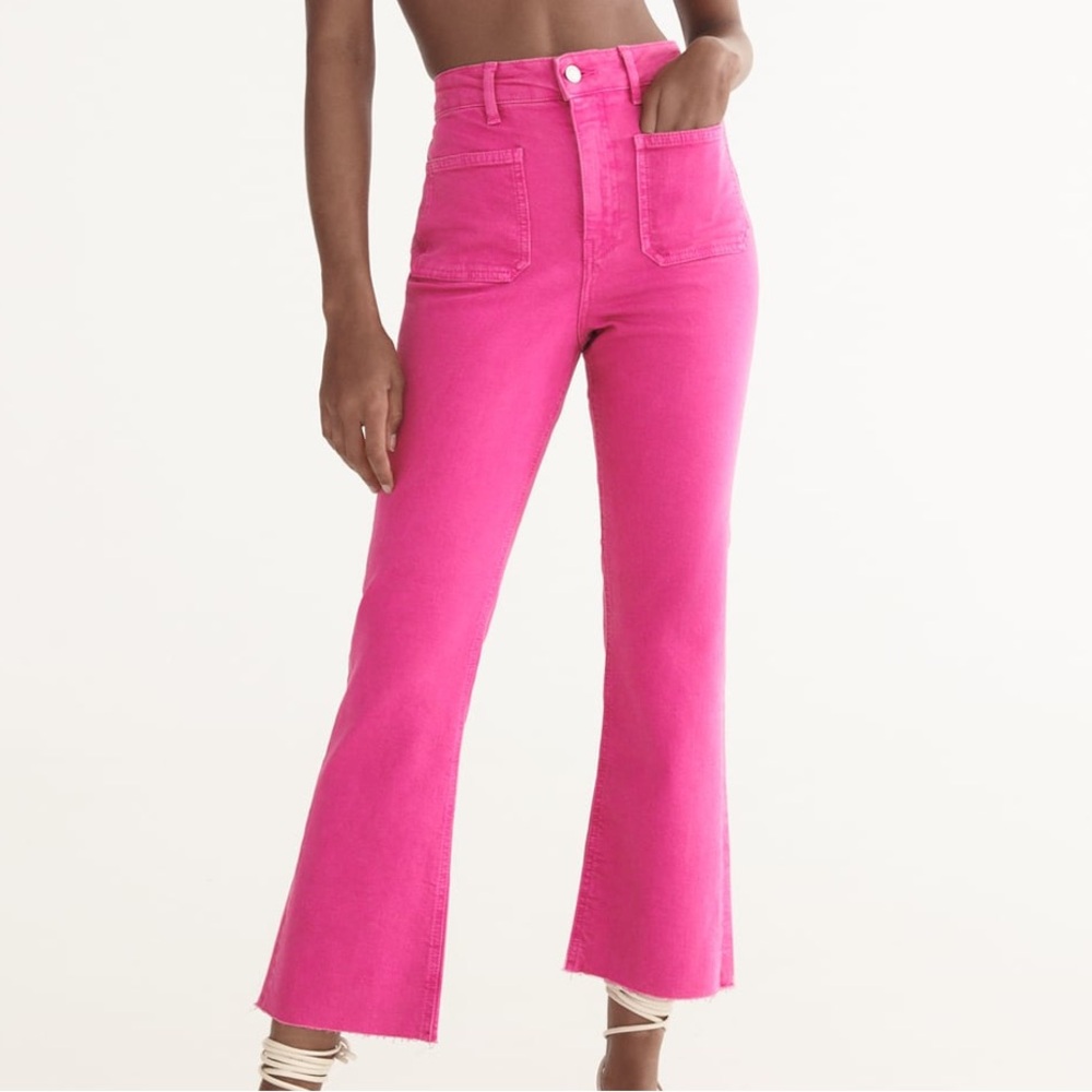 NWT ZARA ZW THE SAILOR CROPPED FLARE JEANS
Fuchsia